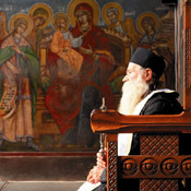 Romanian_Orthodox_monk - fonte: wikimedia.com