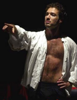 Manuele Morgese in Masaniello - fonte: www.teatripossibili.it